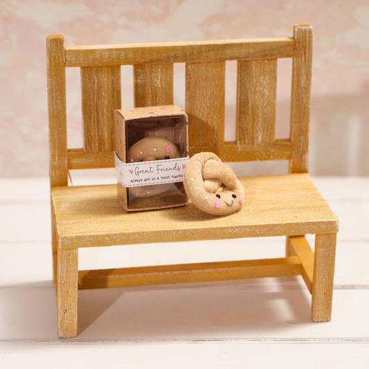 Pretzel Felt Pocket Keepsake