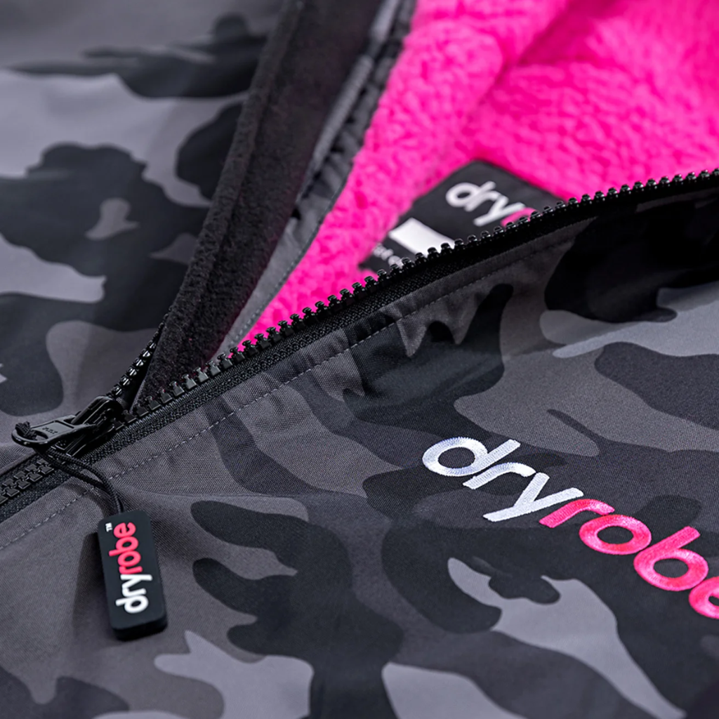 dryrobe Long Sleeve Black Camo & Pink Changing Robe (Adult)