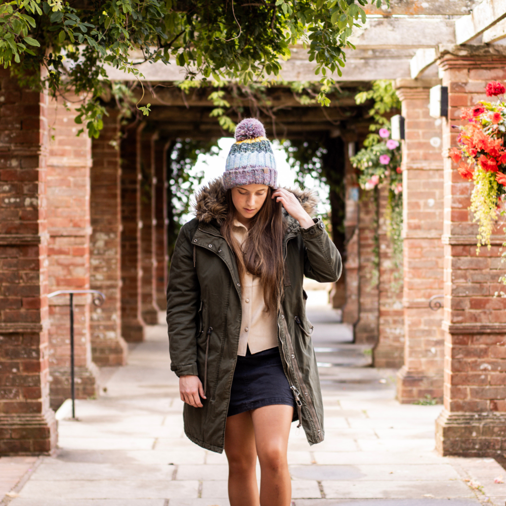 Chunky Knit Waterproof Stripe Bobble Hat
