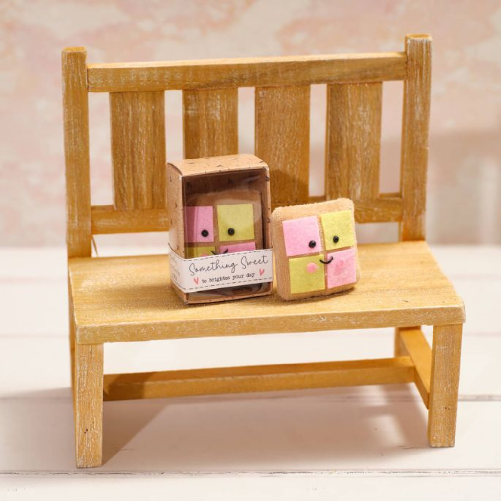 Battenberg Felt Pocket Keepsake