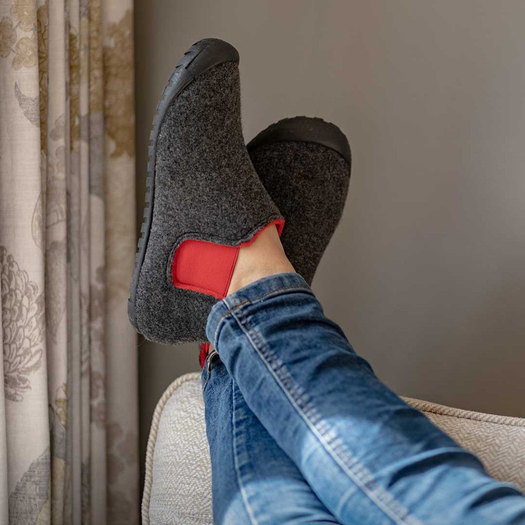 Gumbies Brumby Charcoal & Red Slipper Boots